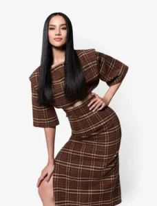 Opal Suchata Chuangsri with miss world crown