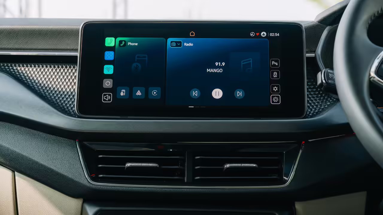 10.1 inch infotainment screen